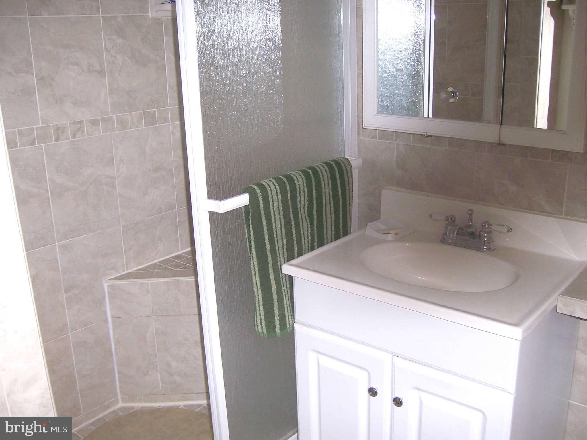 175 Bulk Plant Road Littlestown, PA 17340 - Photo 14 of 30 Bath
