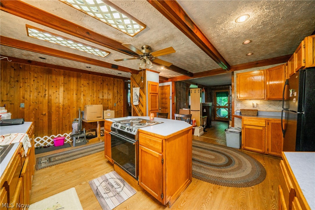 25360 Baker Road Wellington, OH 44090 - Photo 8 of 46