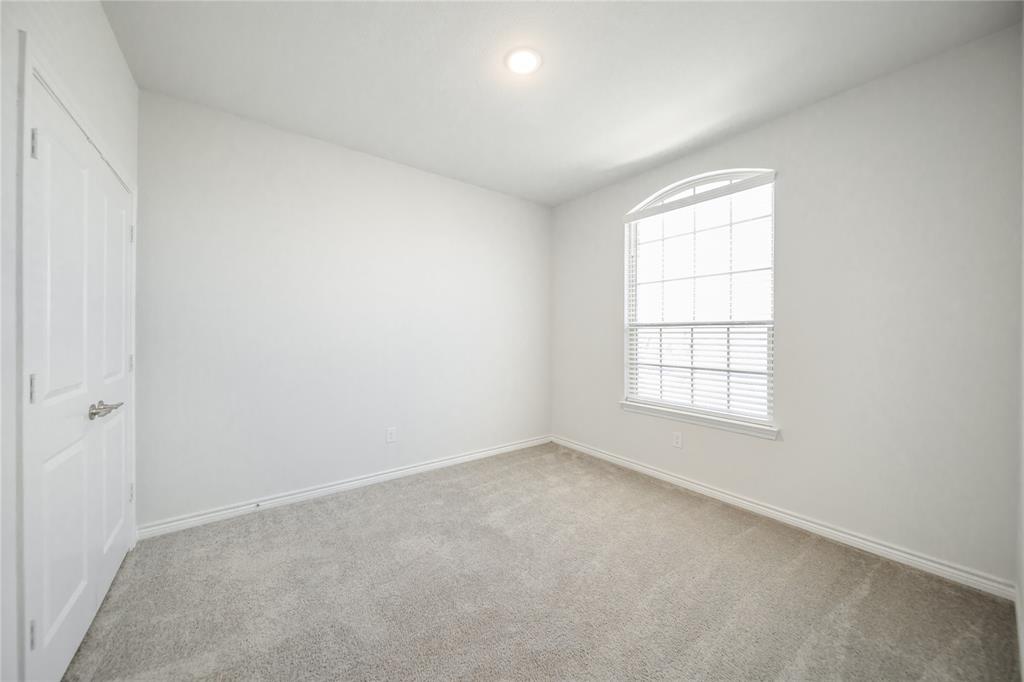 813 Bent Brook Road Little Elm, TX 75068 - Photo 13 of 26