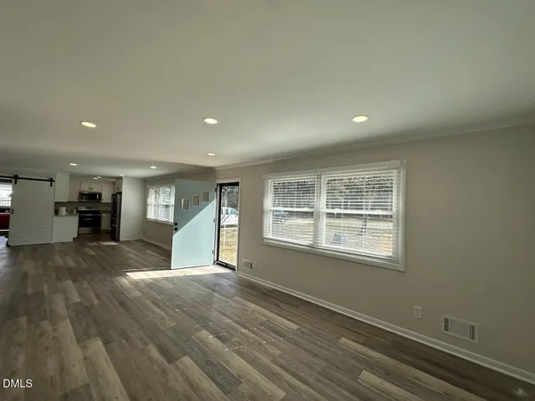 a view of livingroom with furniture