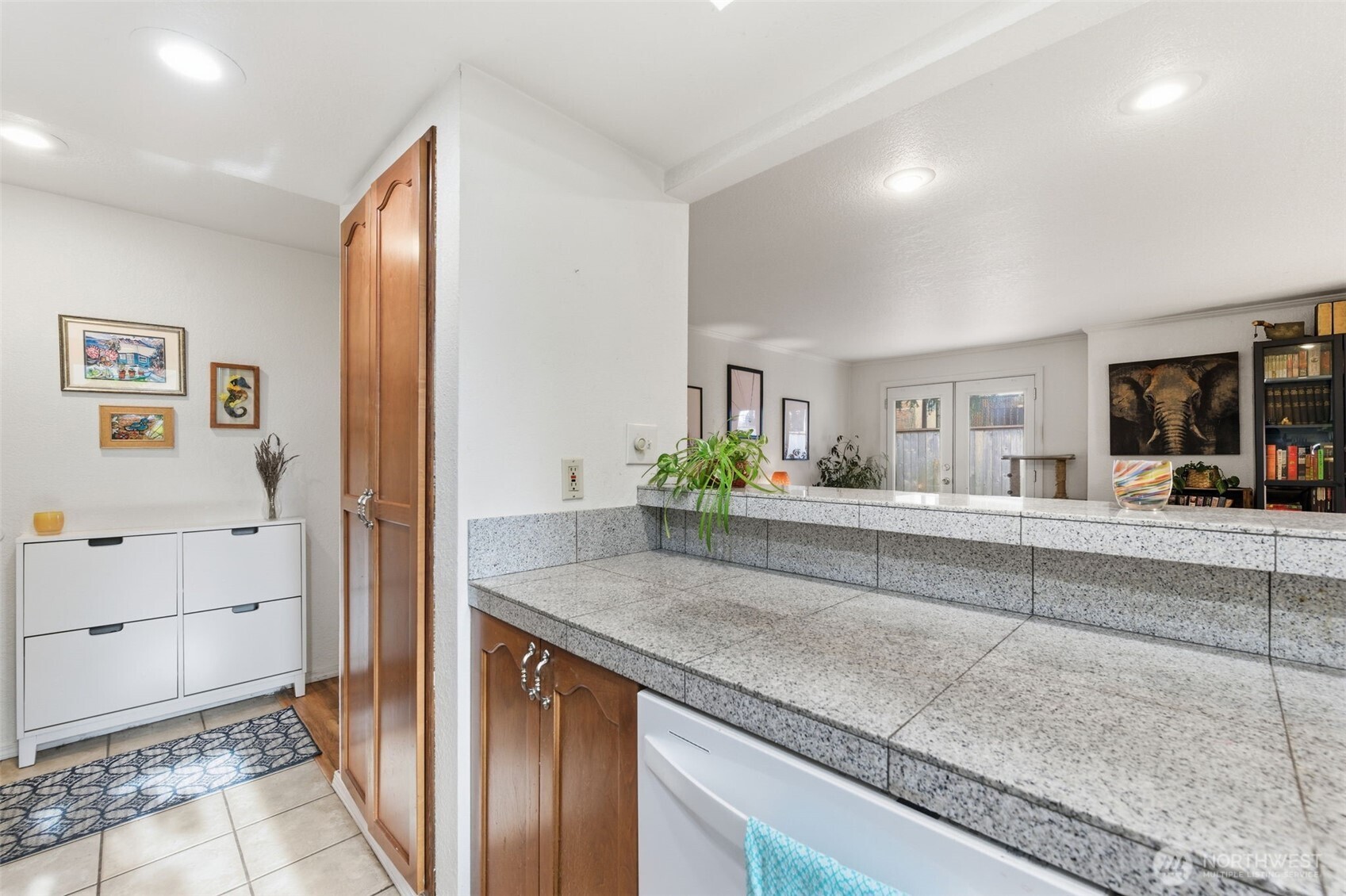 220 Israel Road Southwest, Unit F6 Tumwater, WA 98501 - Photo 6 of 38