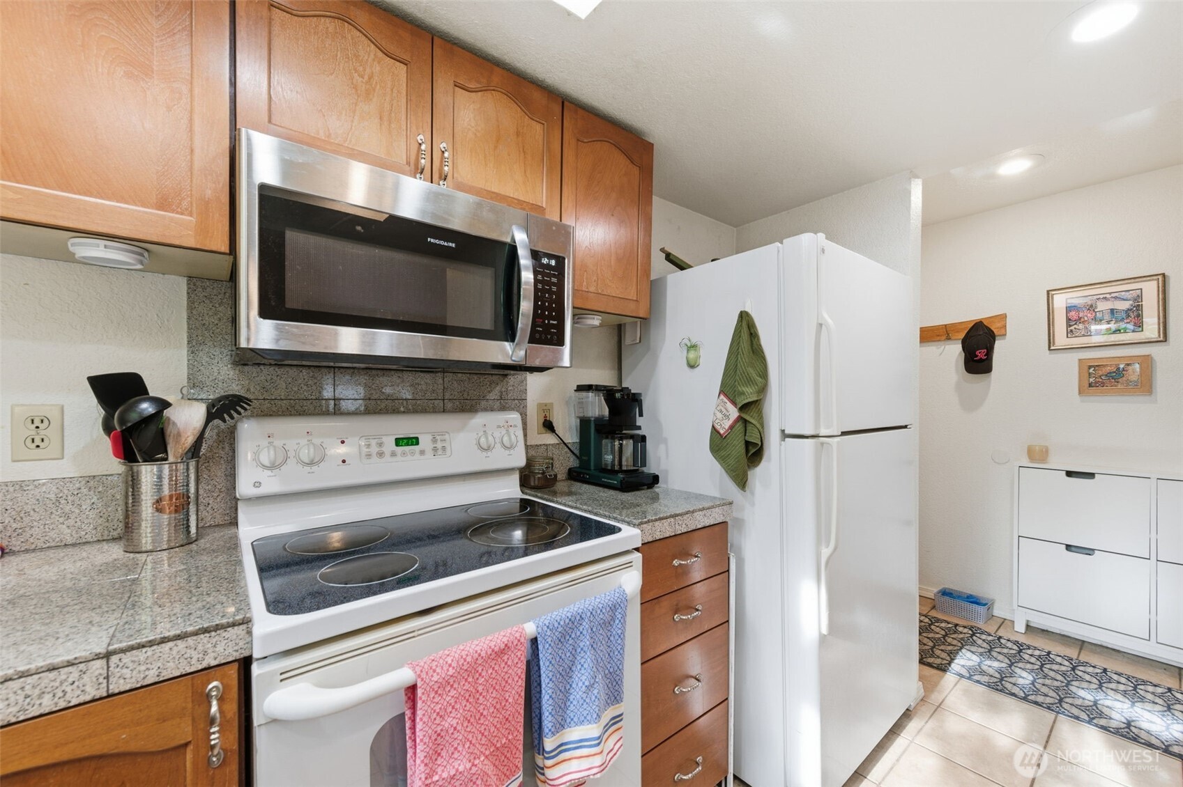 220 Israel Road Southwest, Unit F6 Tumwater, WA 98501 - Photo 7 of 38