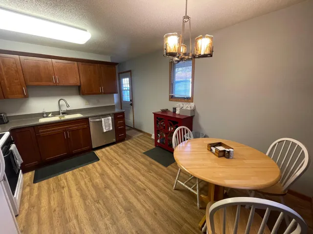 $208,999 | 301 1st Street East, Adrian, MN 56110