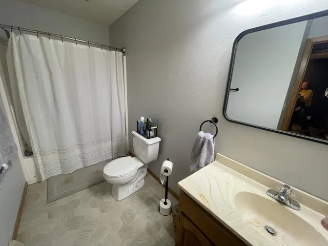 $208,999 | 301 1st Street East, Adrian, MN 56110