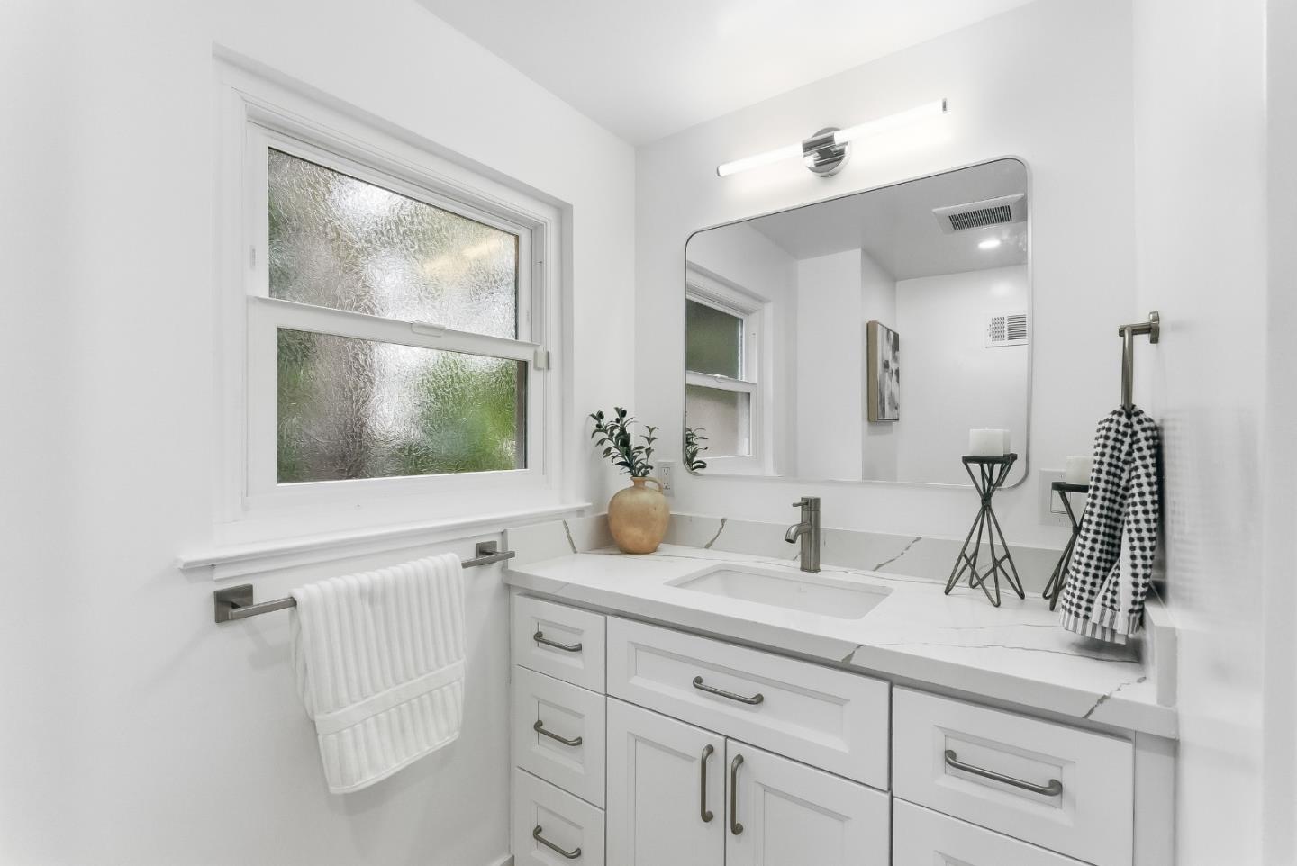 731 Crystal Springs Road San Mateo, CA 94402 - Photo 14 of 33