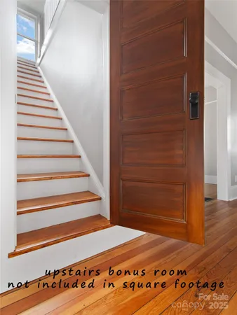 a view of entryway