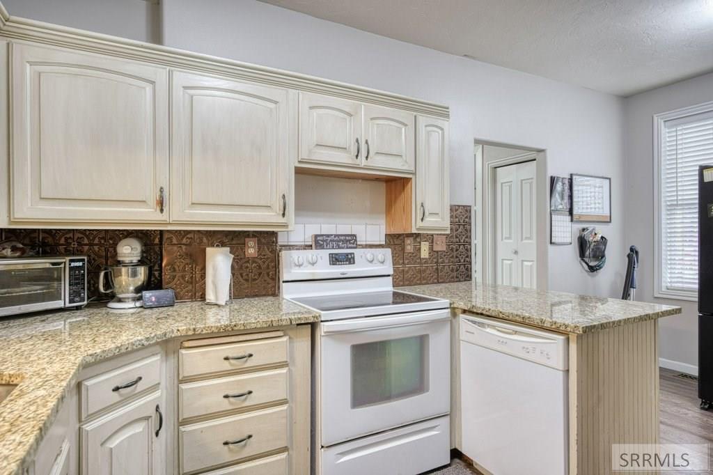 267 West Main Street Rigby, ID 83442 - Photo 14 of 78