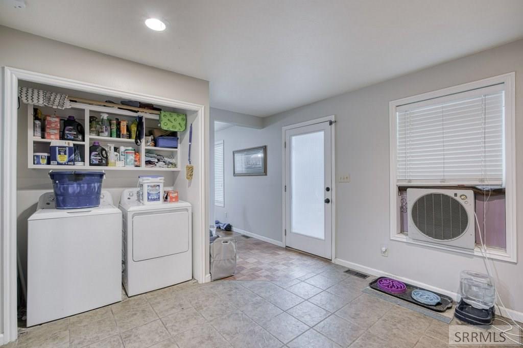 267 West Main Street Rigby, ID 83442 - Photo 23 of 78