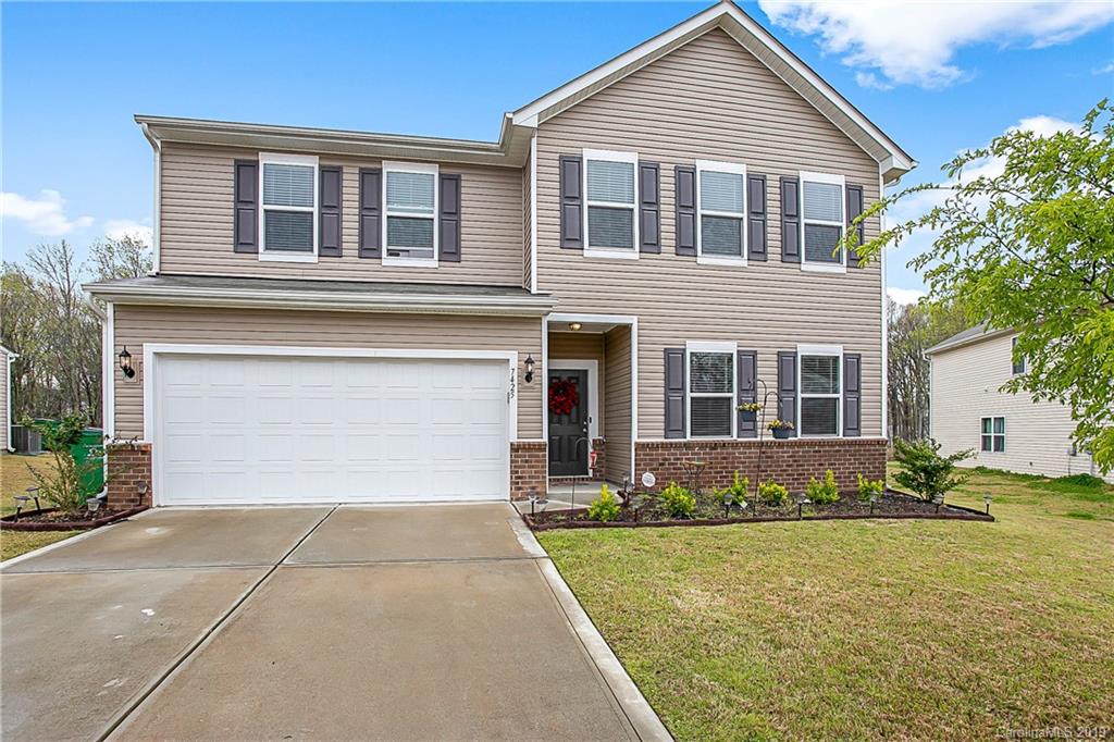 7425 Cedarfield Road Charlotte, NC 28227 - Photo 1 of 36 Gallery Image 1