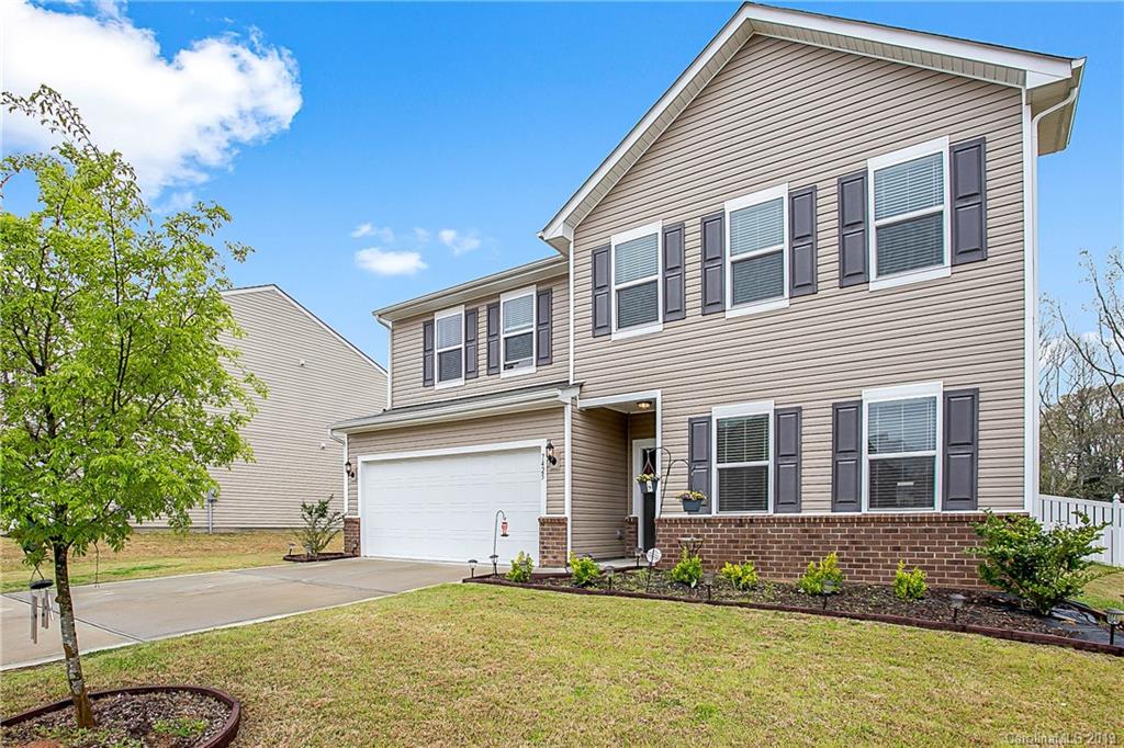 7425 Cedarfield Road Charlotte, NC 28227 - Photo 2 of 36 Gallery Image 2