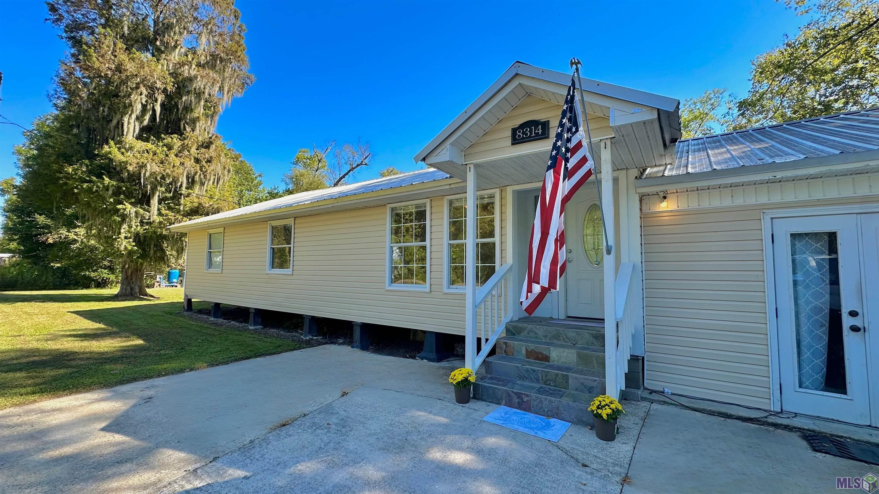 8314 Phillips Road St. Amant, LA 70774 - Photo 3 of 35