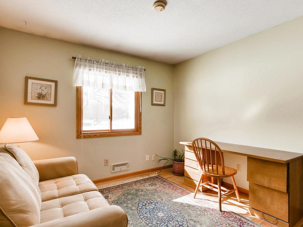 26435 Edgewood Road Excelsior, MN 55331 - Photo 15 of 27 Gallery Image 15