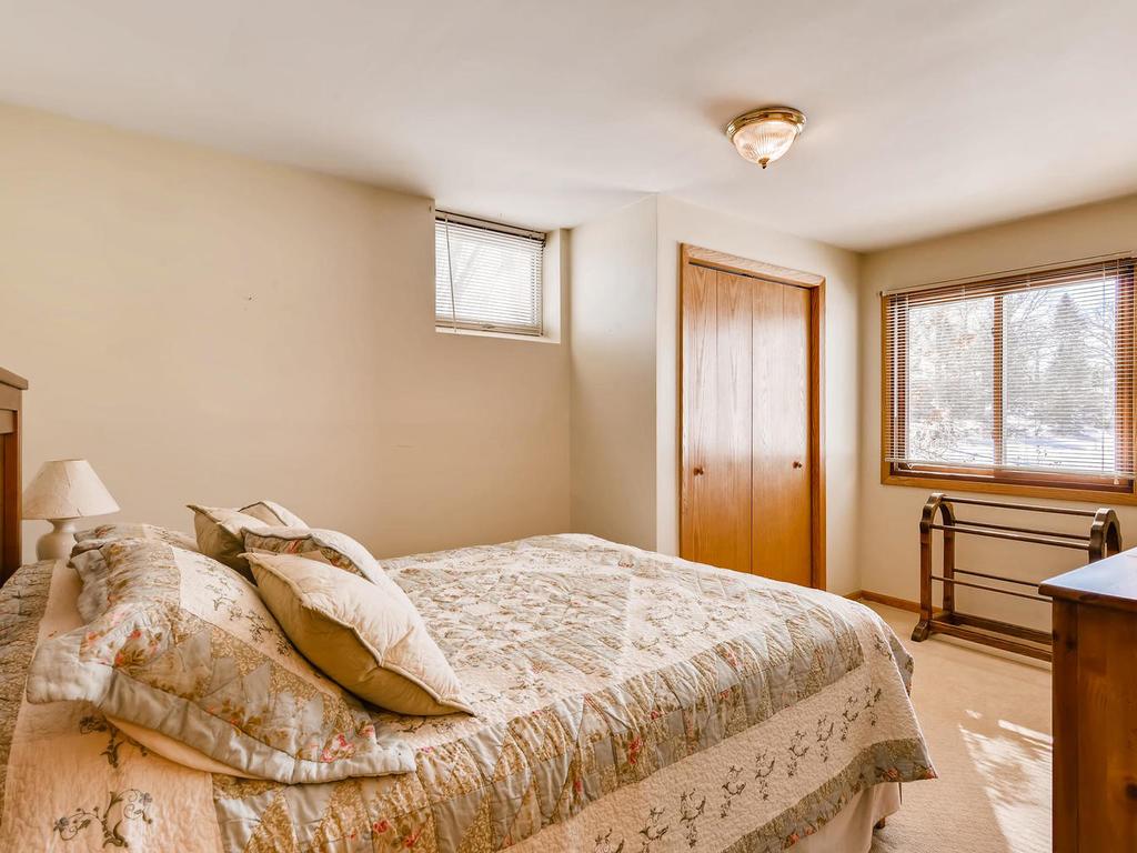 26435 Edgewood Road Excelsior, MN 55331 - Photo 18 of 27 Gallery Image 18