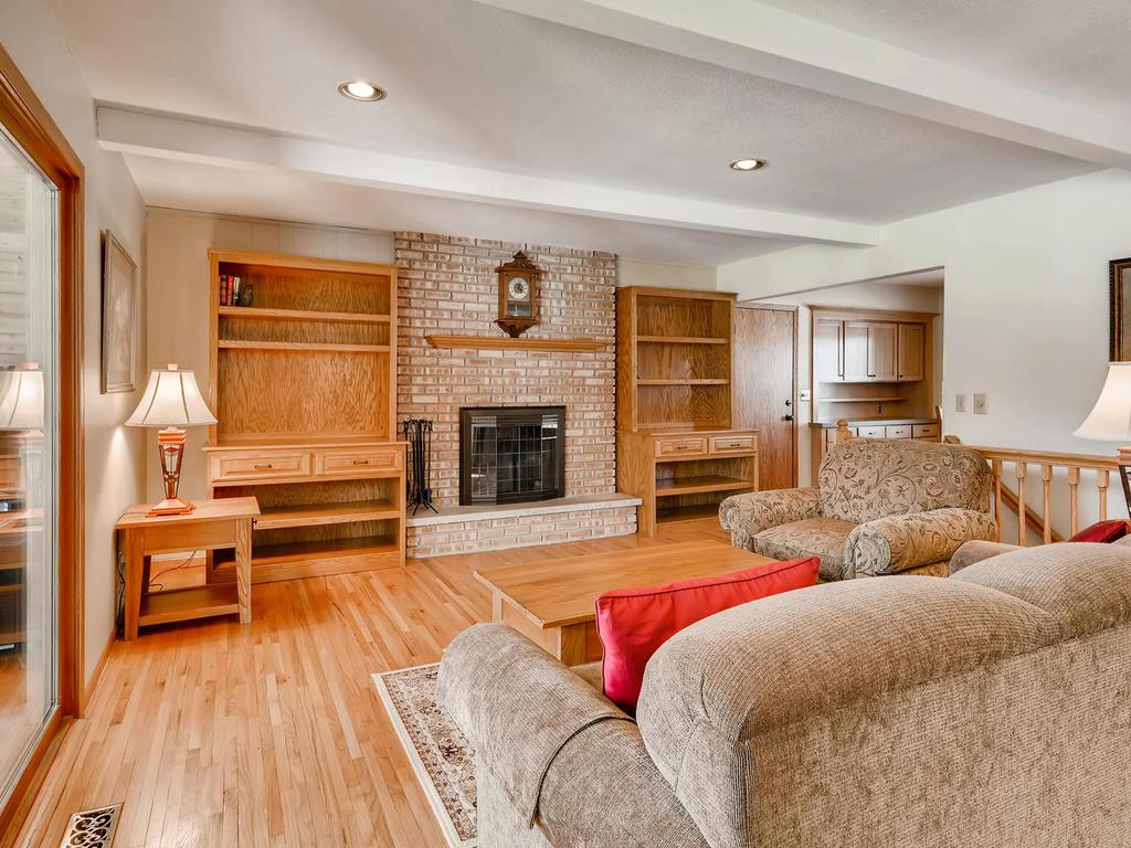 26435 Edgewood Road Excelsior, MN 55331 - Photo 3 of 27 Gallery Image 3