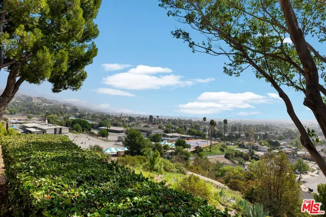 $699,000 | 7755 Vía Rosa Maria, Burbank, CA 91504