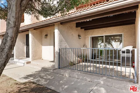 $699,000 | 7755 Vía Rosa Maria, Burbank, CA 91504