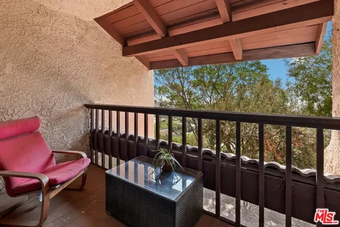 $699,000 | 7755 Vía Rosa Maria, Burbank, CA 91504