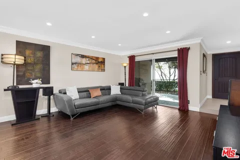 $699,000 | 7755 Vía Rosa Maria, Burbank, CA 91504