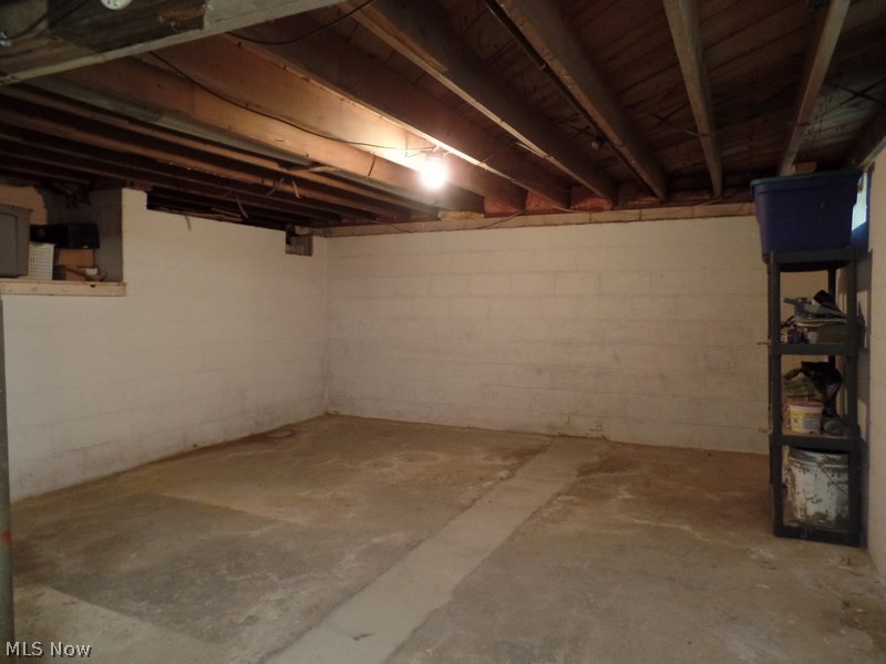 12470 Snow Road Burton, OH 44021 - Photo 29 of 30