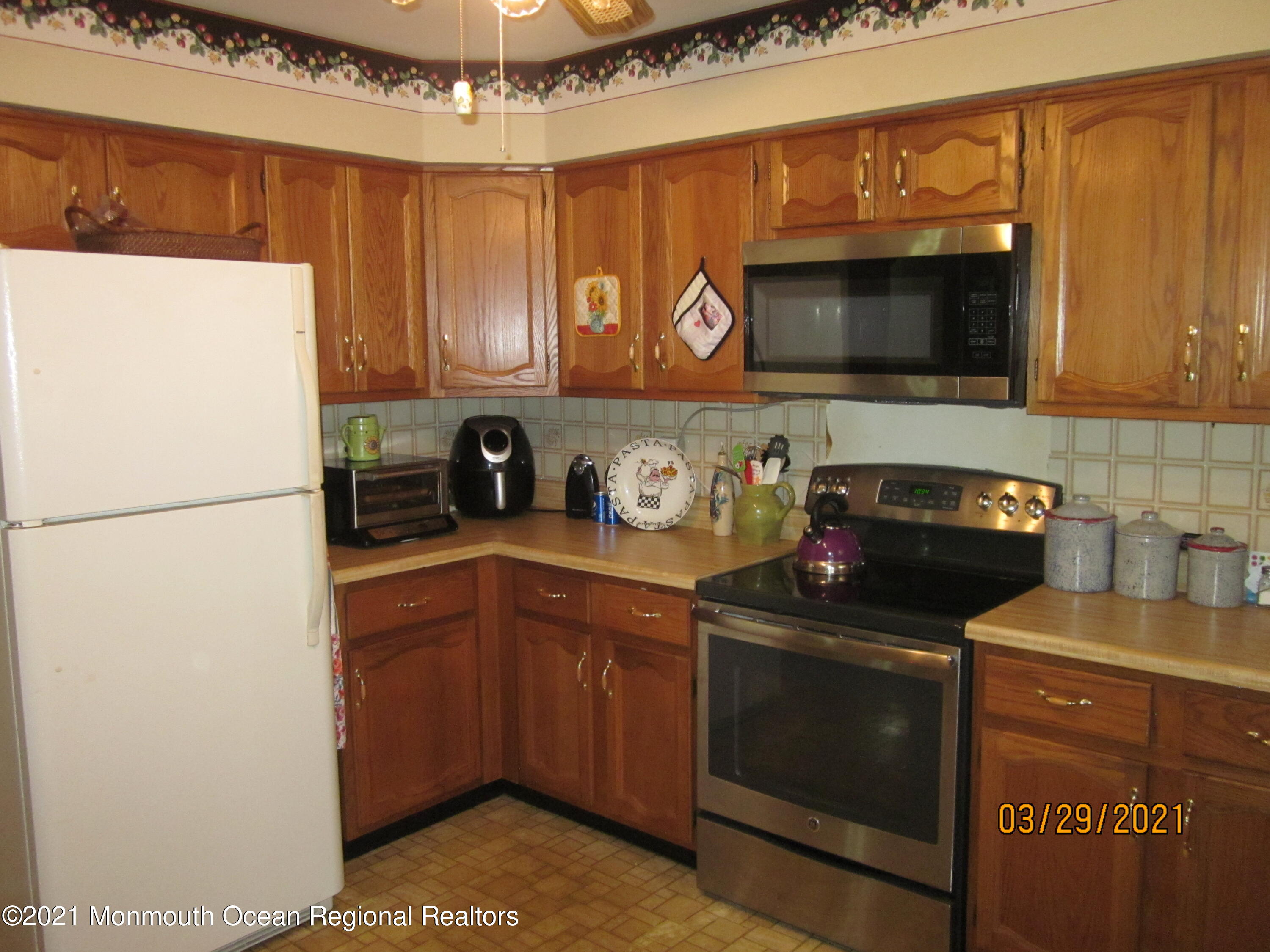 6 B Alpine Road, Unit 63 Whiting, NJ 08759 - Photo 14 of 26 FA21F73E-393D-4947-82AD-276759989E9E