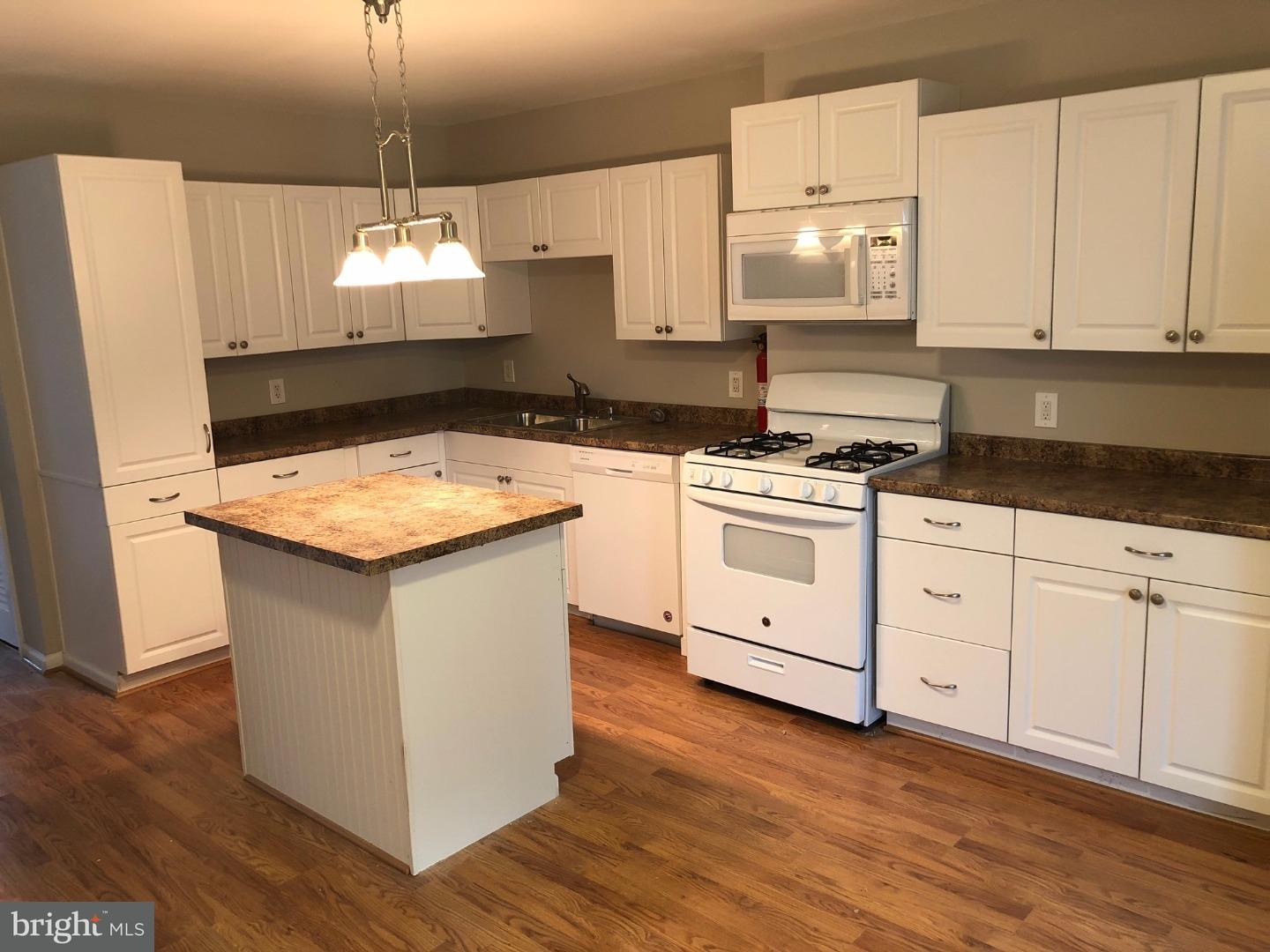 815 Mt Road Burlington, NJ 08016 - Photo 4 of 14 Gallery Image 4