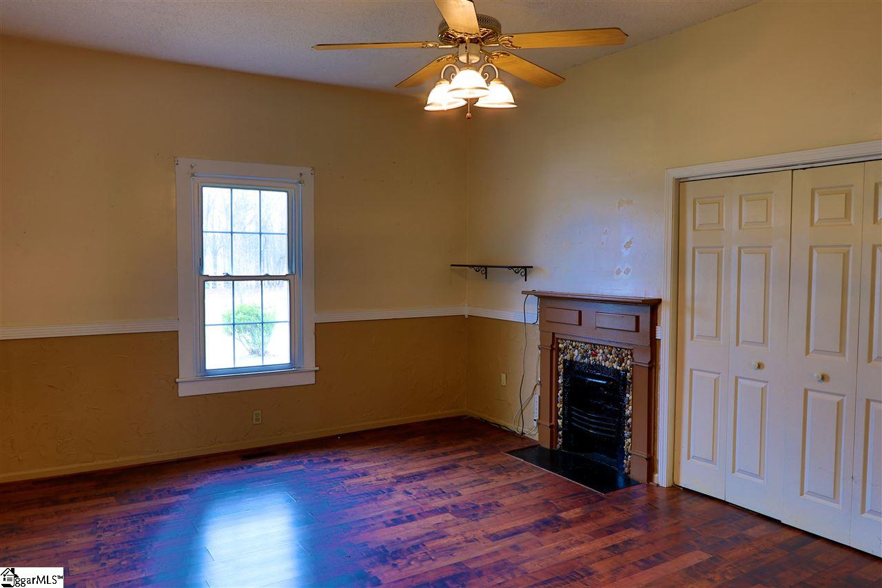 301 Burns Road Easley, SC 29640 - Photo 3 of 21 Gallery Image 3