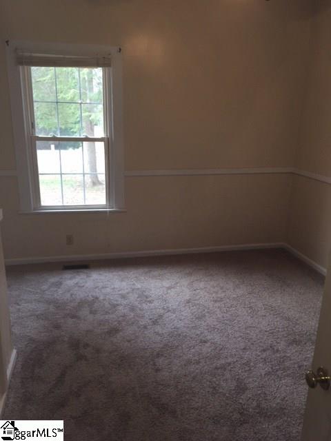 301 Burns Road Easley, SC 29640 - Photo 8 of 21 Gallery Image 8