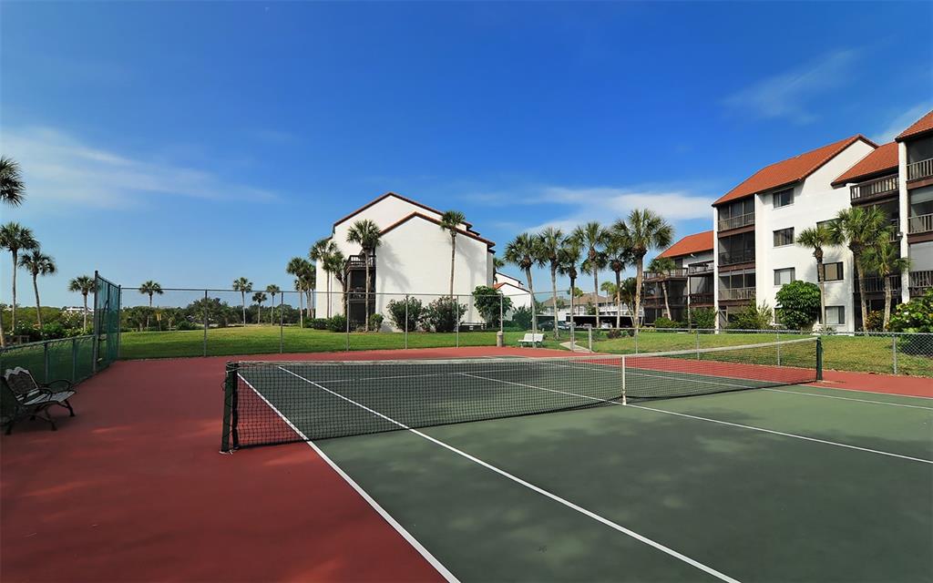 1646 Stickney Point Road, Unit 101 Sarasota, FL 34231 - Photo 61 of 86