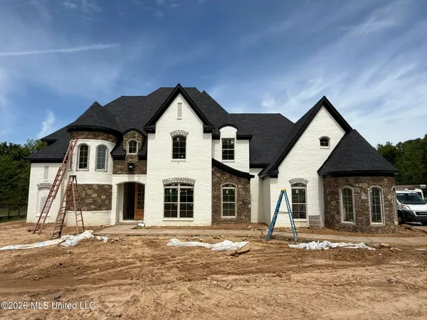 $697,900 | 11210 Vicki's Lane, Olive Branch, MS 38654