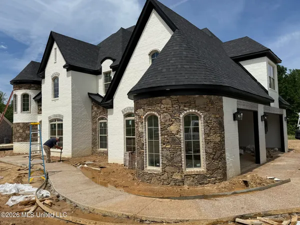 $697,900 | 11210 Vicki's Lane, Olive Branch, MS 38654