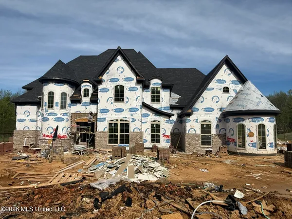 $697,900 | 11210 Vicki's Lane, Olive Branch, MS 38654