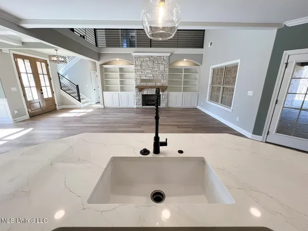 $707,000 | 11210 Vicki's Lane, Olive Branch, MS 38654