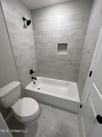 $697,900 | 11210 Vicki's Lane, Olive Branch, MS 38654