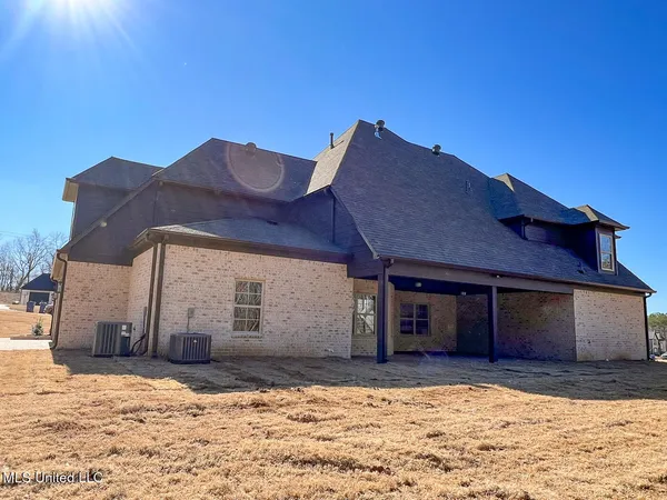 $707,000 | 11210 Vicki's Lane, Olive Branch, MS 38654