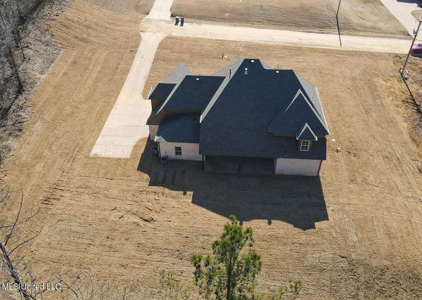 $697,900 | 11210 Vicki's Lane, Olive Branch, MS 38654