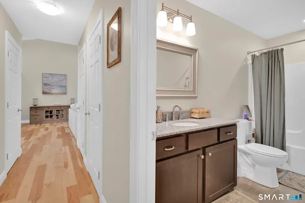 $469,900 | 31 Eleanor Road, Unit 31, Somers, CT 06071