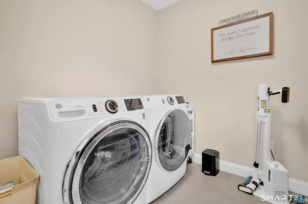 $469,900 | 31 Eleanor Road, Unit 31, Somers, CT 06071