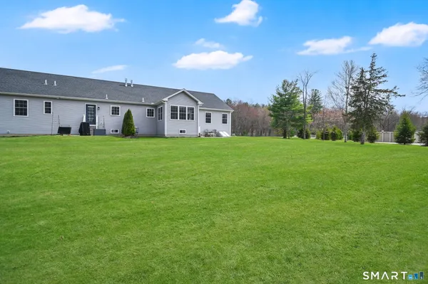 $469,900 | 31 Eleanor Road, Unit 31, Somers, CT 06071