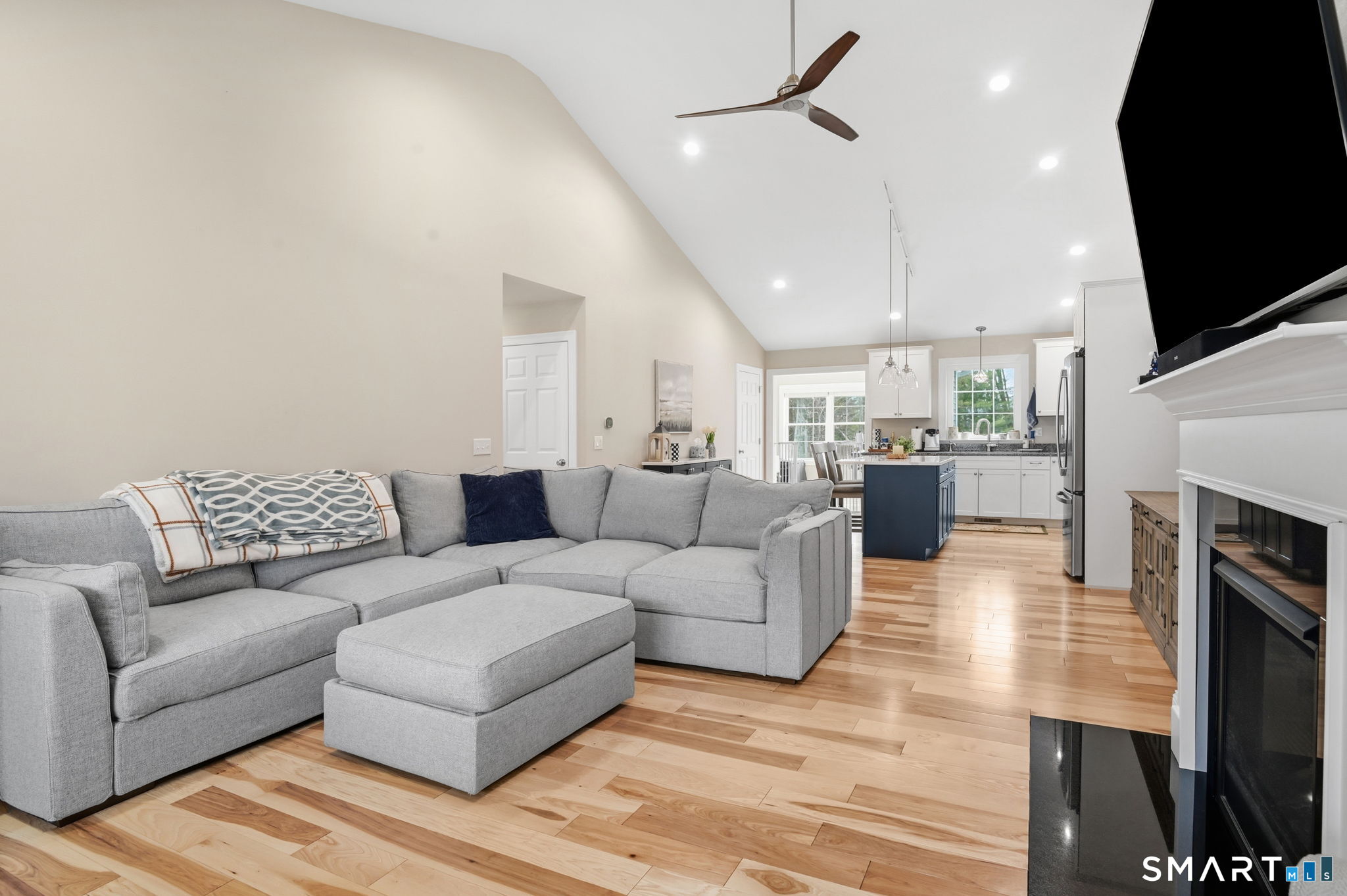 31 Eleanor Road, Unit 31 Somers, CT 06071 - Photo 10 of 42