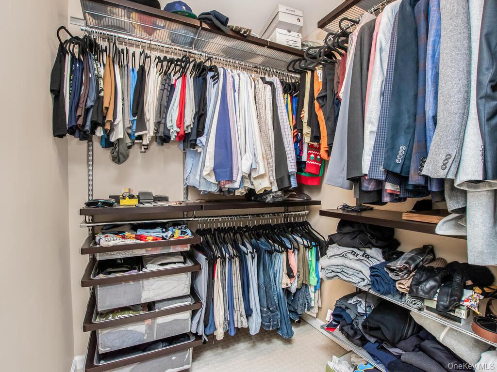 8 Davids Lane Ossining, NY 10562 - Photo 15 of 26 Spacious walk in custom closet