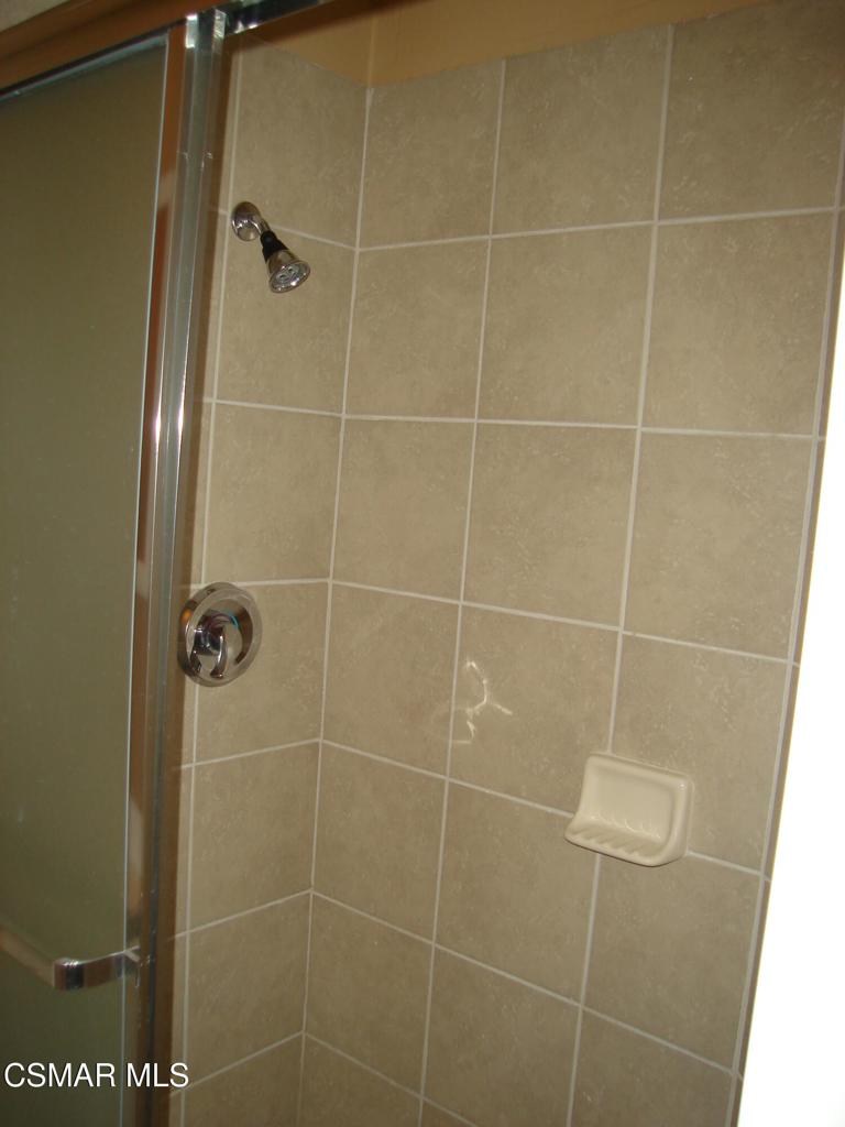 662 Benson Way Thousand Oaks, CA 91360 - Photo 11 of 18