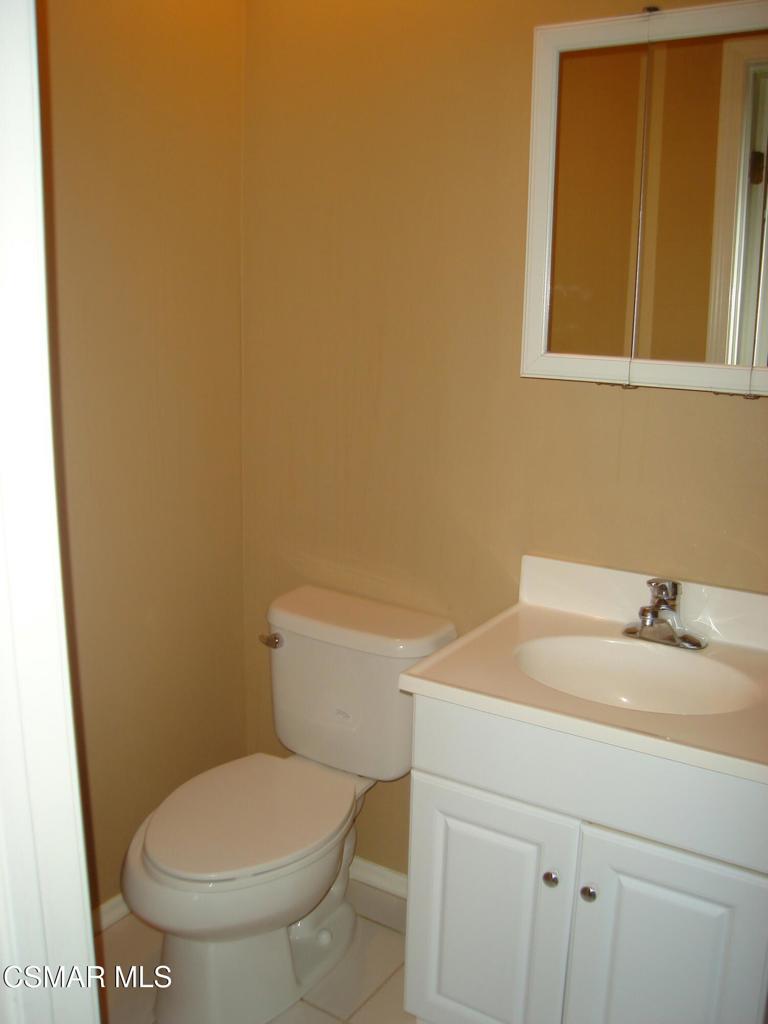 662 Benson Way Thousand Oaks, CA 91360 - Photo 13 of 18