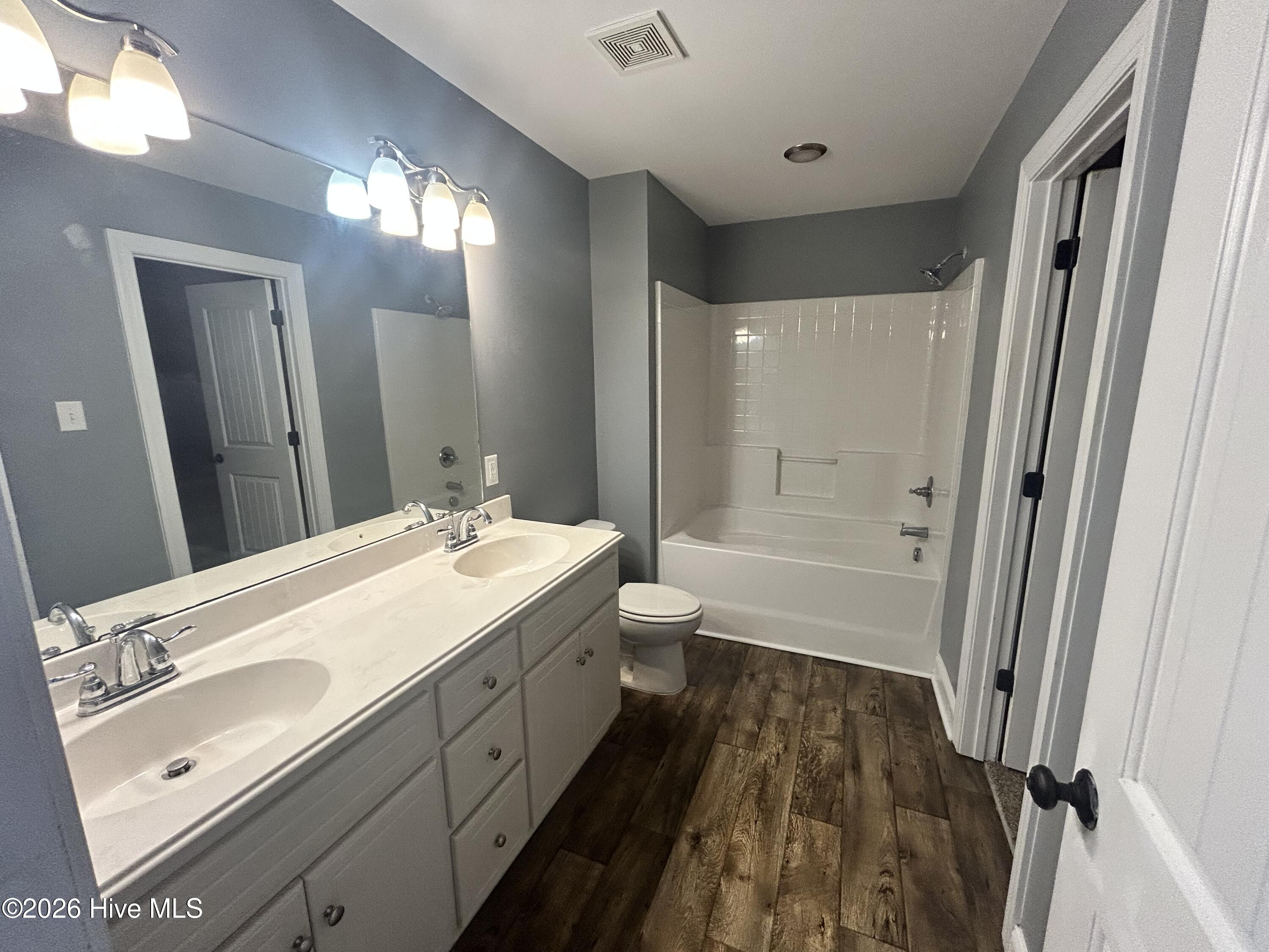 2016 Creek Road Nashville, NC 27856 - Photo 12 of 15 MasterBath