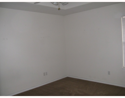 15514 Cruiser Street, Unit B Corpus Christi, TX 78418 - Photo 8 of 10 a view of an empty room