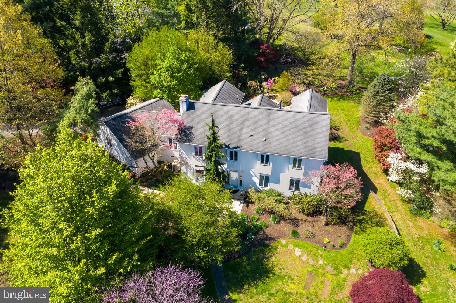 808 North Washington Ridge West Chester, PA 19382 - Photo 1 of 69 Aerial Front