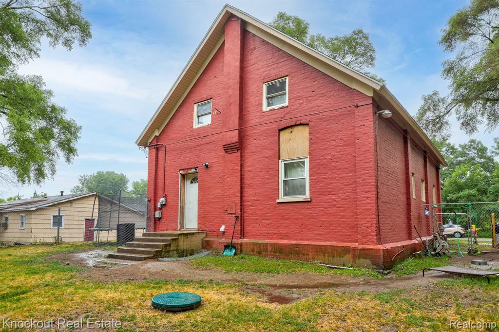 1940 West Sloan Road Burt, MI 48417 - Photo 31 of 38