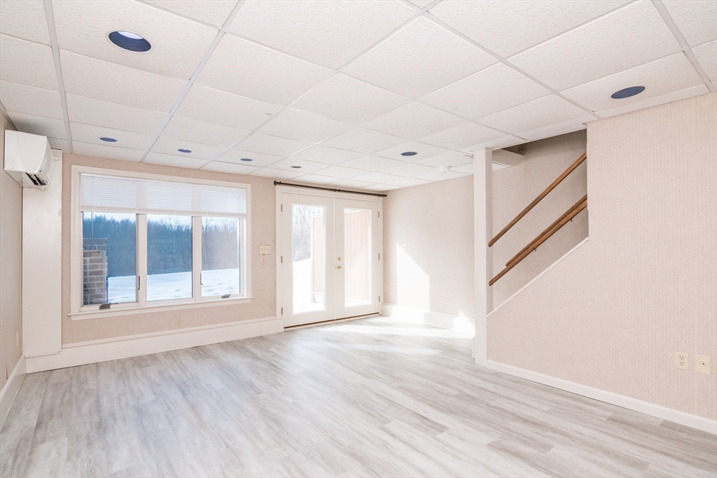 575 Bridge Road, Unit 105 Northampton, MA 01062 - Photo 23 of 29 Gallery Image 23