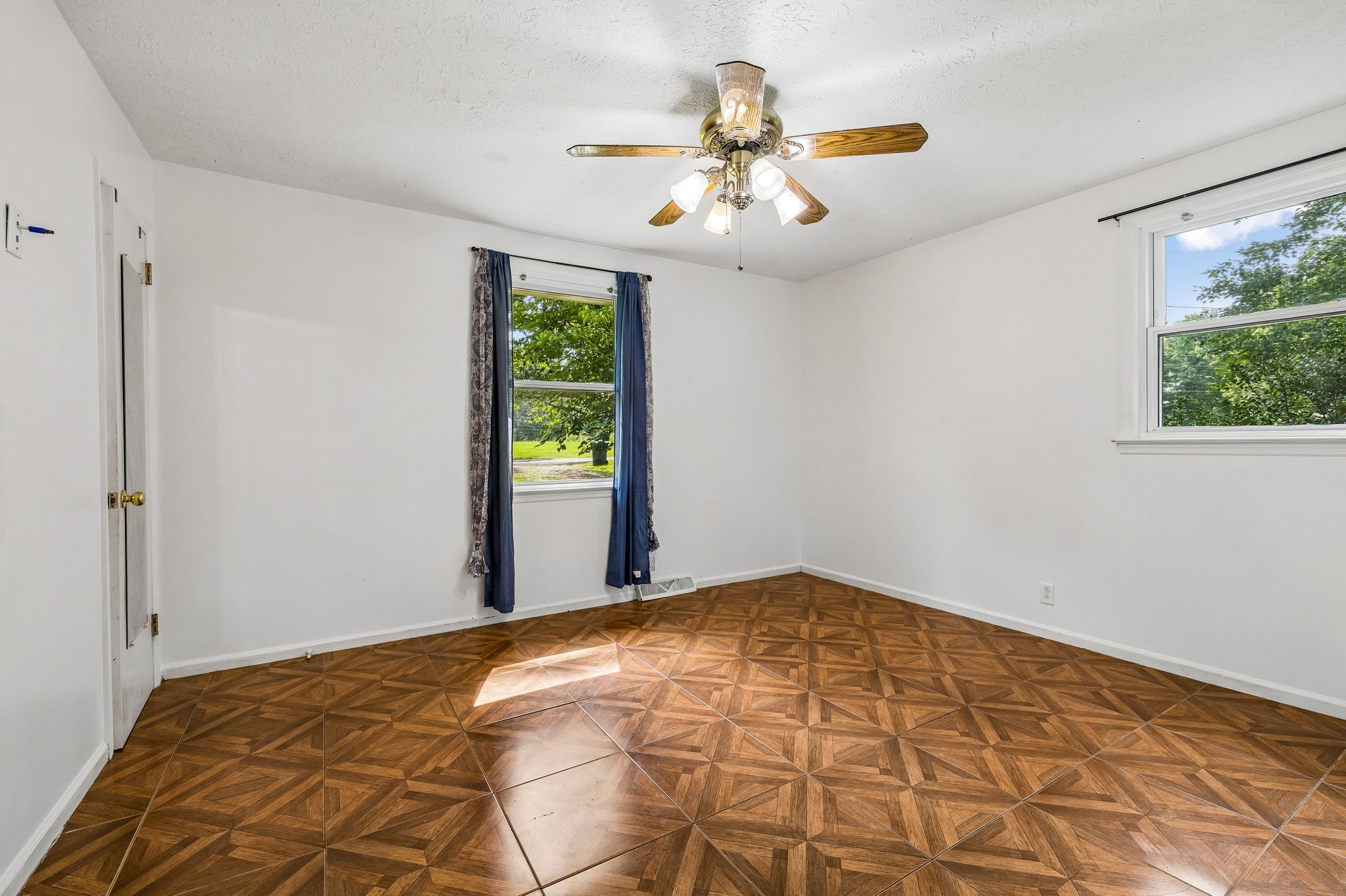 2009 Wolfe Road White Bluff, TN 37187 - Photo 17 of 41 Gallery Image 17
