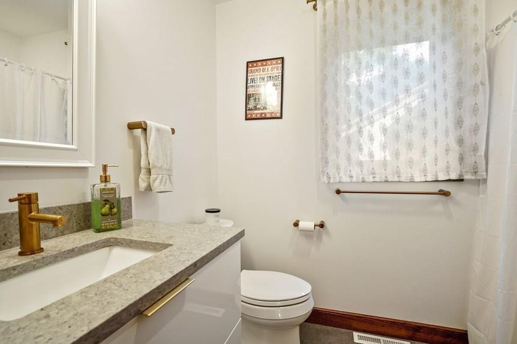 104 Olde Knoll Road Marion, MA 02738 - Photo 24 of 36 Gallery Image 24