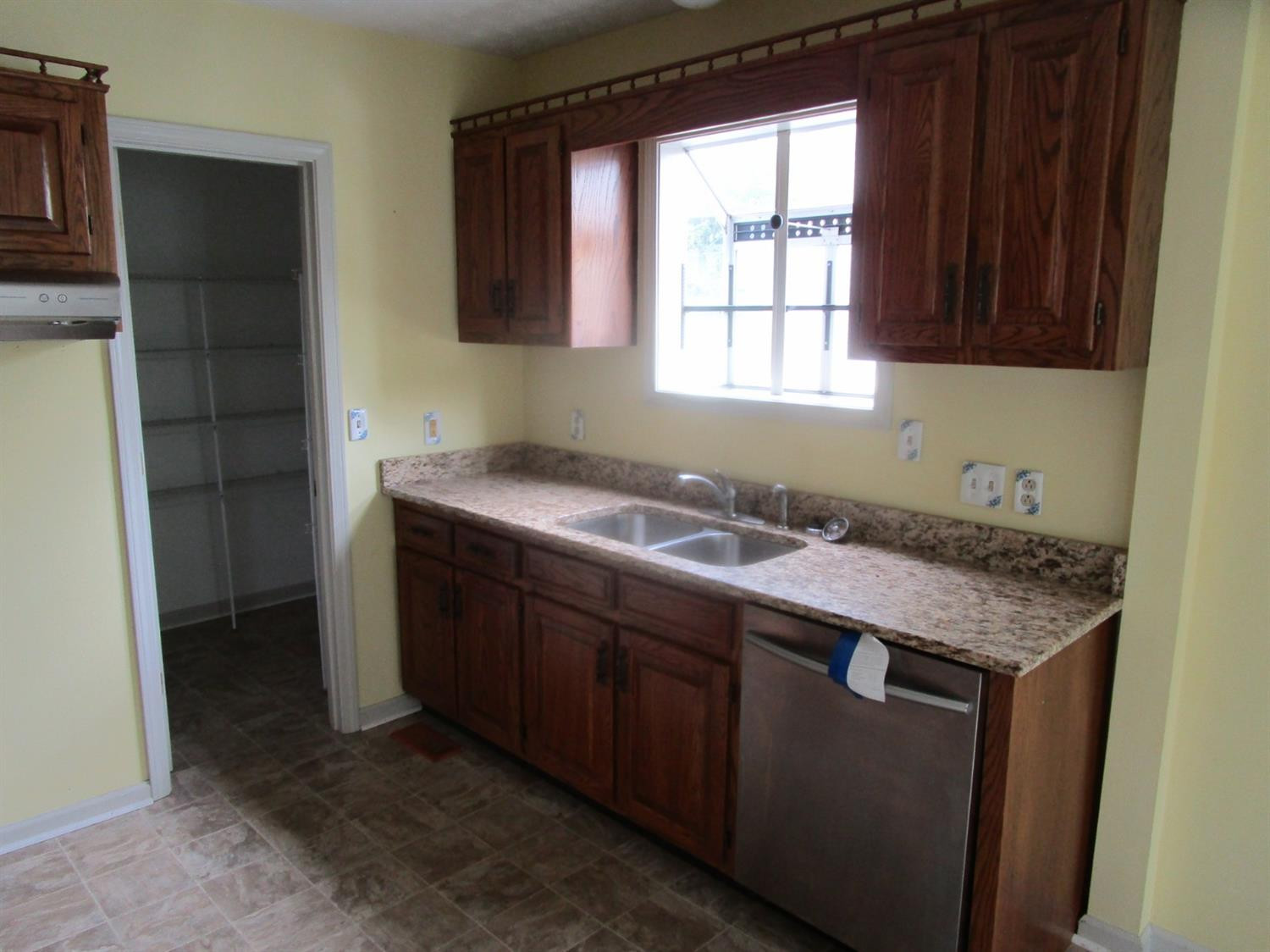 211 Locust Grove Road Winchester, KY 40391 - Photo 8 of 30 Photo 9